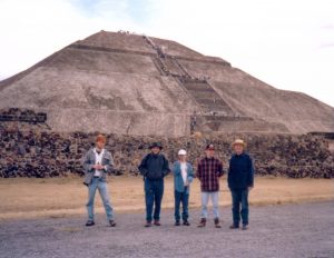 ancient-pyramid-at-teohuacan-mexico
